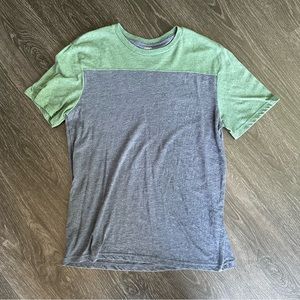 Mens Colorblock T-Shirt - Small